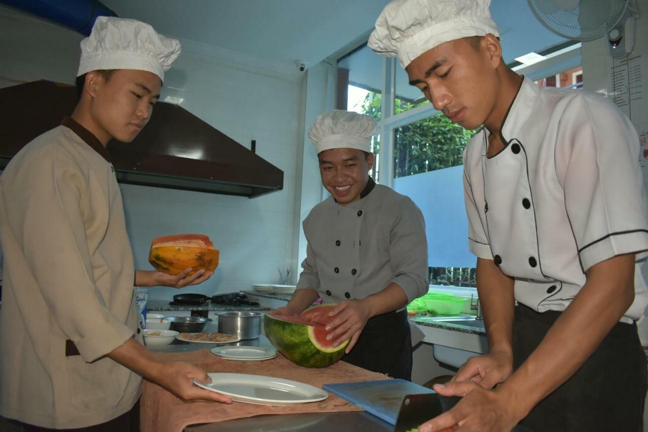 Immana Grand Inle Hotel Ньоншуэ Экстерьер фото
